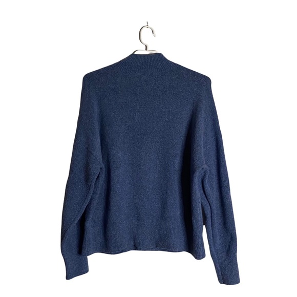 H&M Blue Crew Neck Sweater - Picture 6 of 6